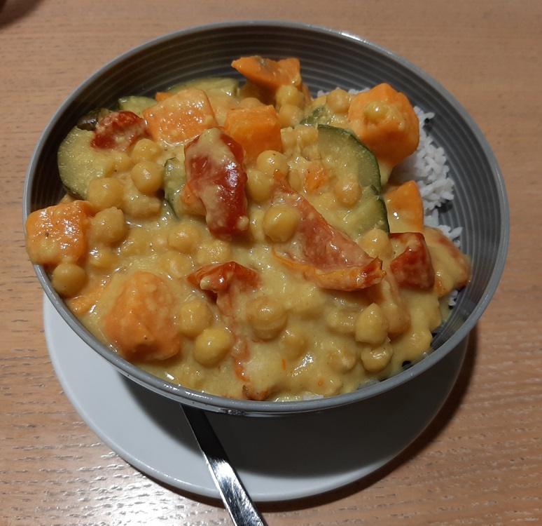 Sweet Potato - Chickpea Bowl (Süsskartoffel - Kichererbsen Bowl) - Korma