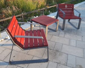 1006 Street Bench