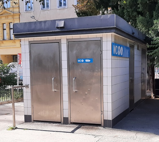 4003 Public Toilet