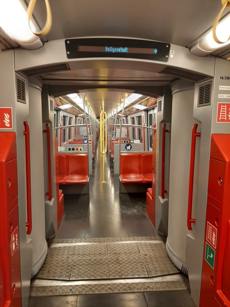 Train U-Bahn Inside Sample-1