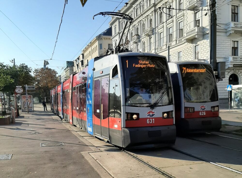 Transportation in Vienna - Tram Slider Hamido dot at