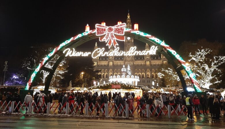 Christmas markets in Austria Slider Hamido dot at