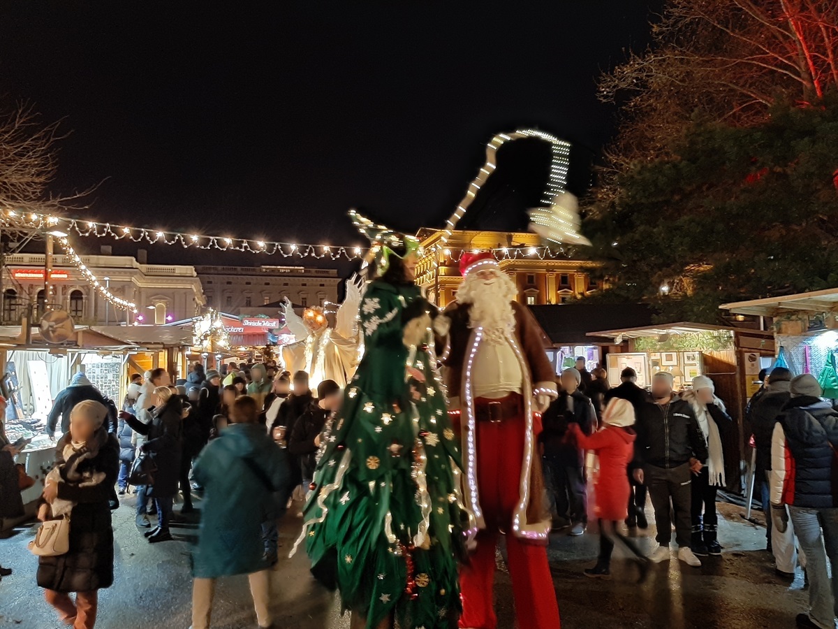 Xmas Symbols in Austria - Blured